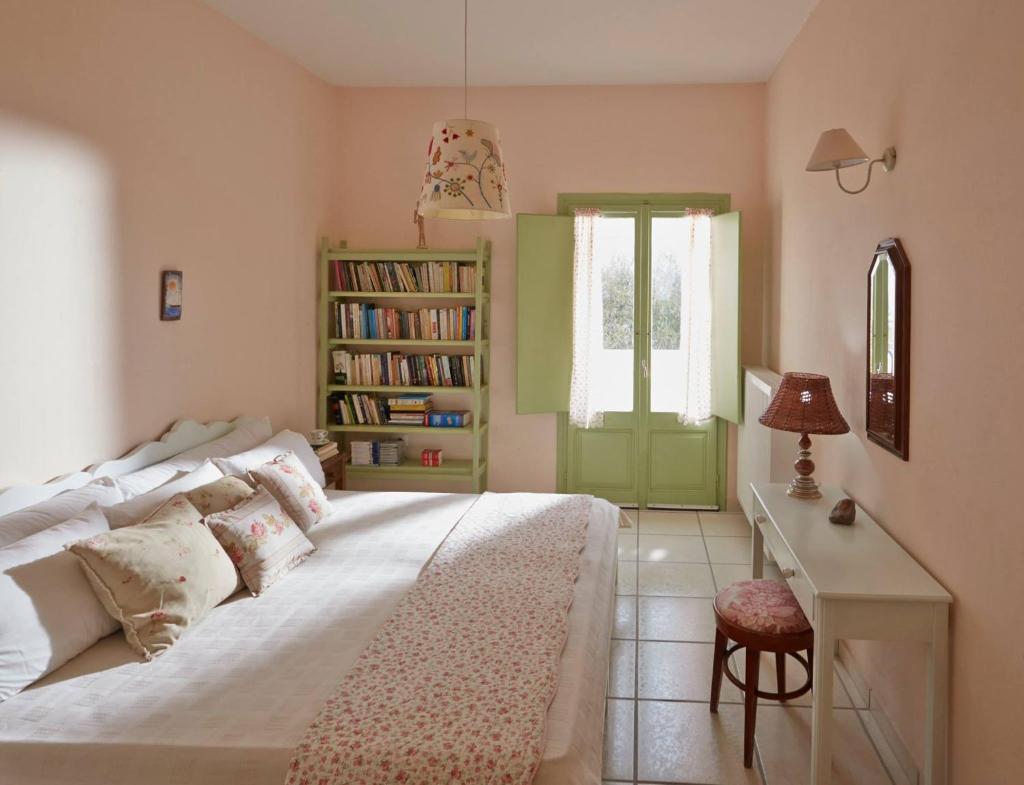 Flower and Crafts - The Eco Nature House photo 2