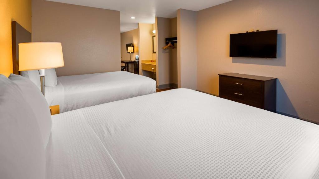 SureStay Plus Hotel by Best Western Hammond - Tap to explore photos