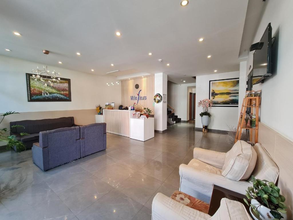 Ngan Hoa - Mille Fleurs