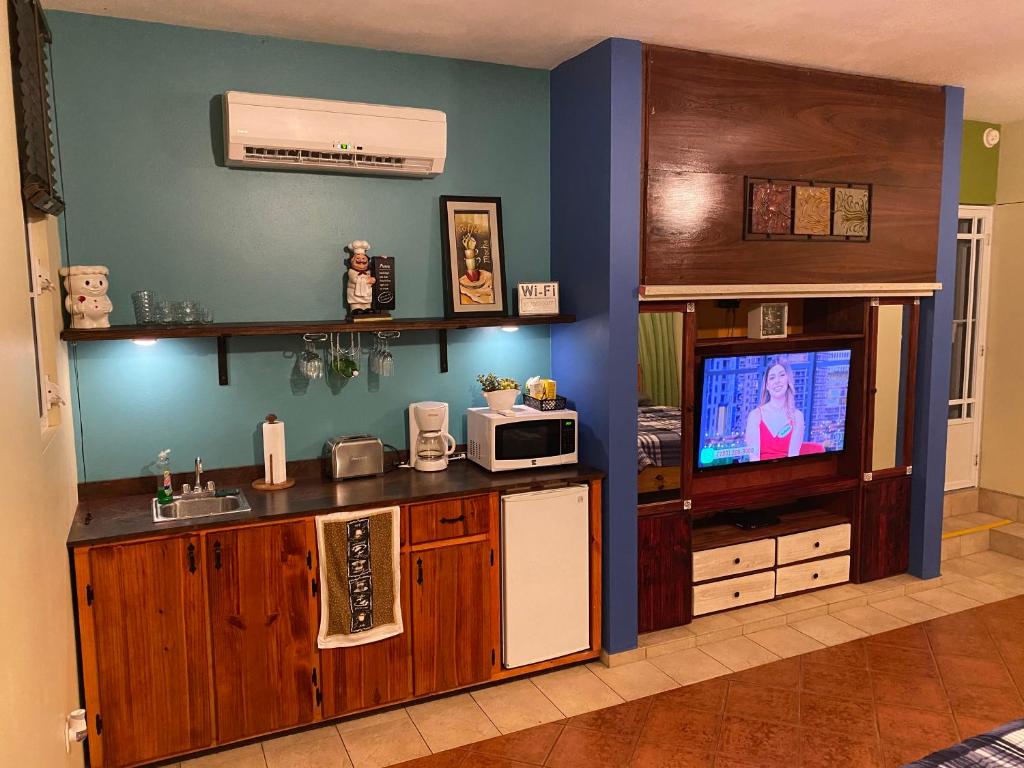 Family Guest House photo 2