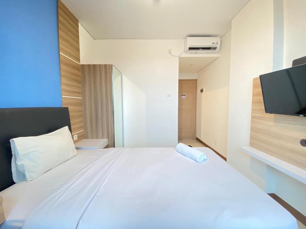 Comfortable Studio Semi Apartment at The Lodge Paskal near BINUS University By Travelio photo 4
