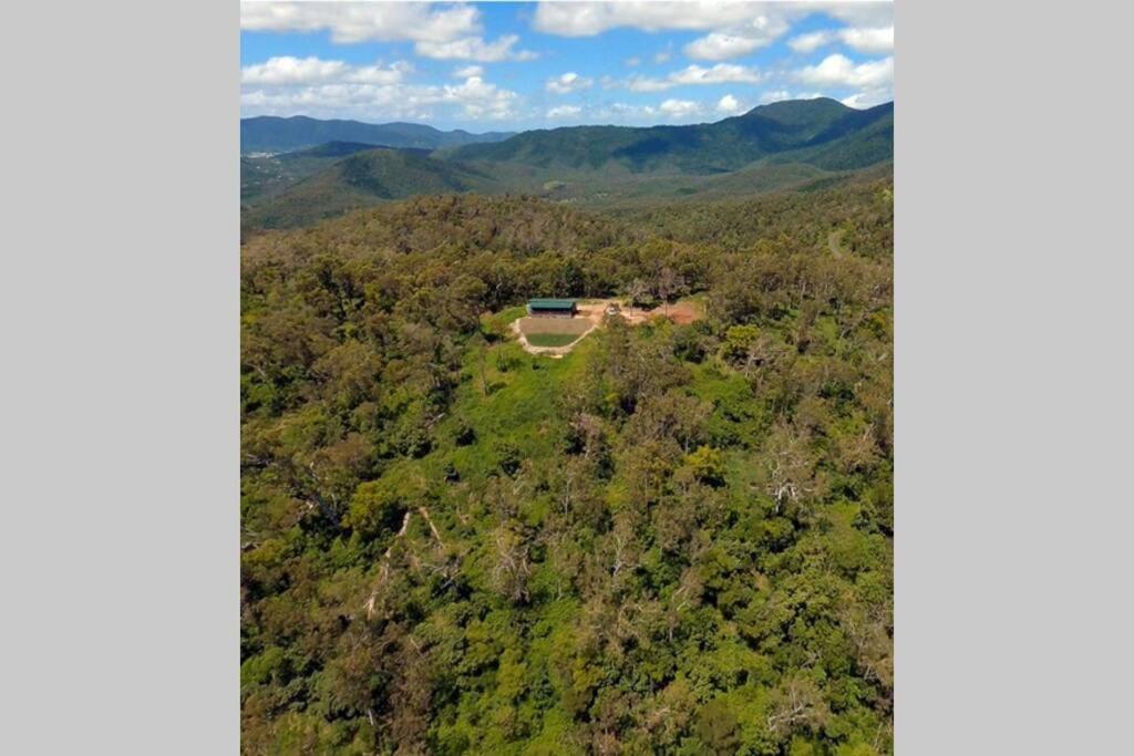 Ridge Cabin - Stunning Views - 5km From Neighbours photo 4