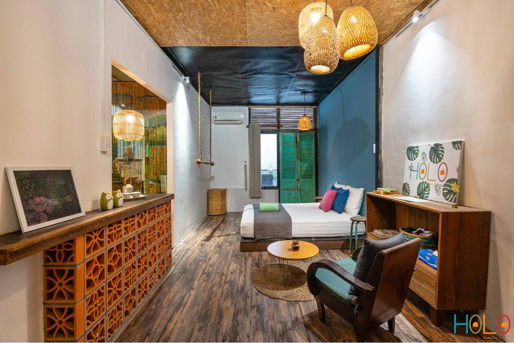 HoLo Opera Saigon - Serviced Homestay