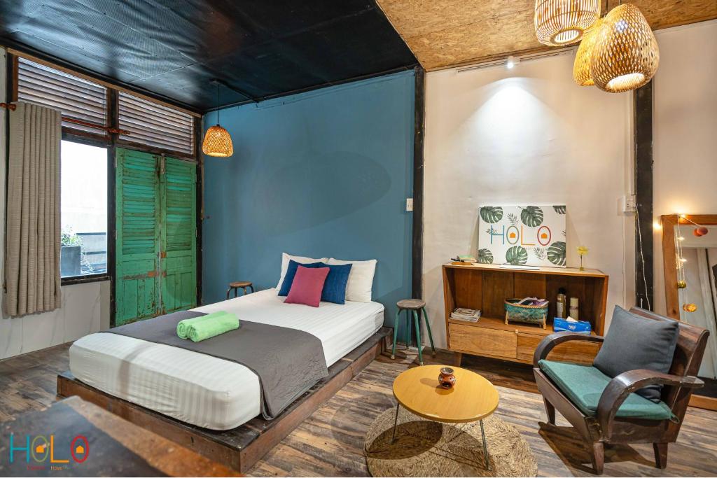 HoLo Opera Saigon - Serviced Homestay