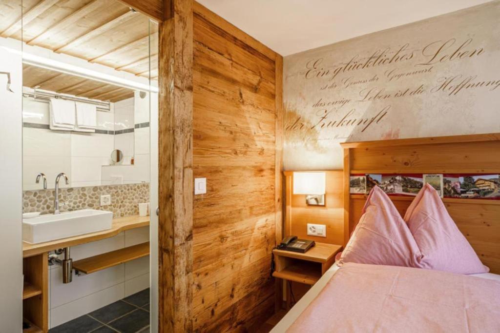 Alpenblick Hotel & Restaurant Wilderswil by Interlaken photo 2