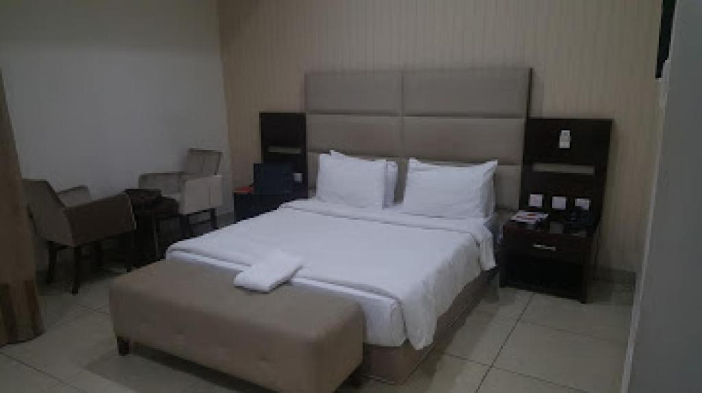 Room in Lodge - Full Moon Hotel Owerri photo 3