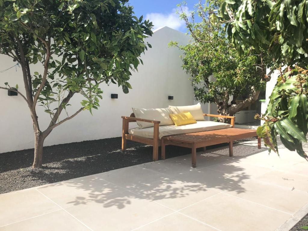 Casita blanca cerca de Timanfaya photo 1