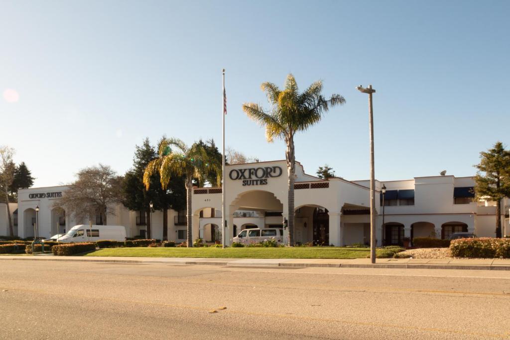 Oxford Suites Pismo Beach photo 3