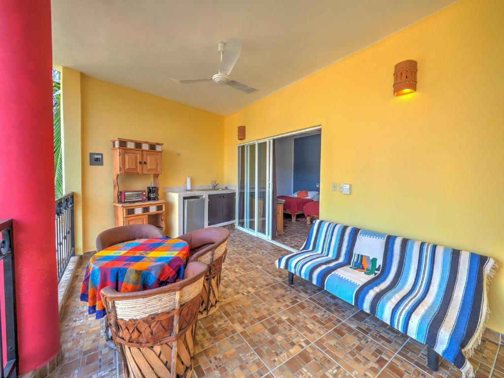 La Cruz Inn photo 3