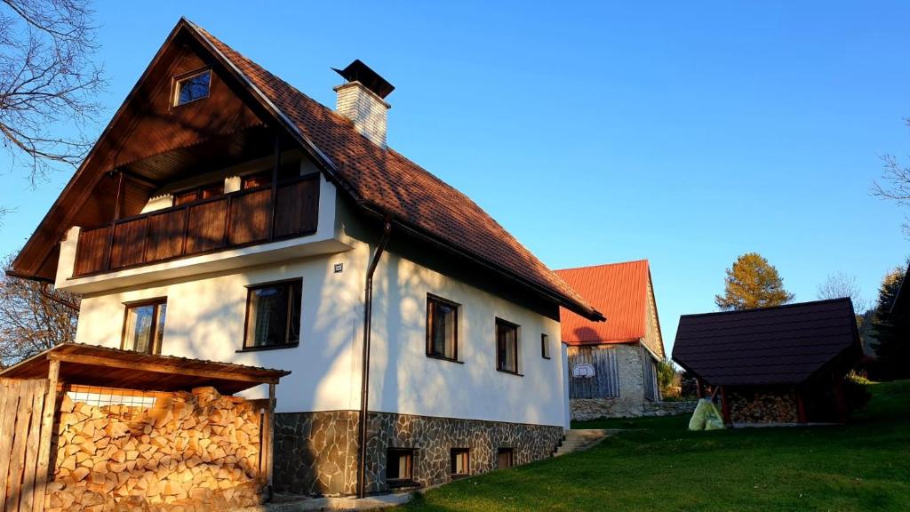 Chalupa Nad Lipou - Čičmany, turistika, sauna, krb photo 2