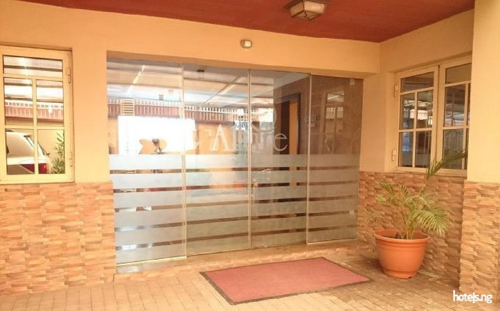 Room in Lodge - Allure Suites-surulere photo 3