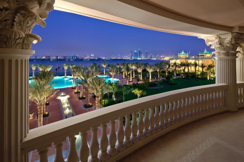 Сьюит (Улучшенный пентхаус с 4 спальнями), Курортный отель Kempinski Hotel & Residences Palm Jumeirah