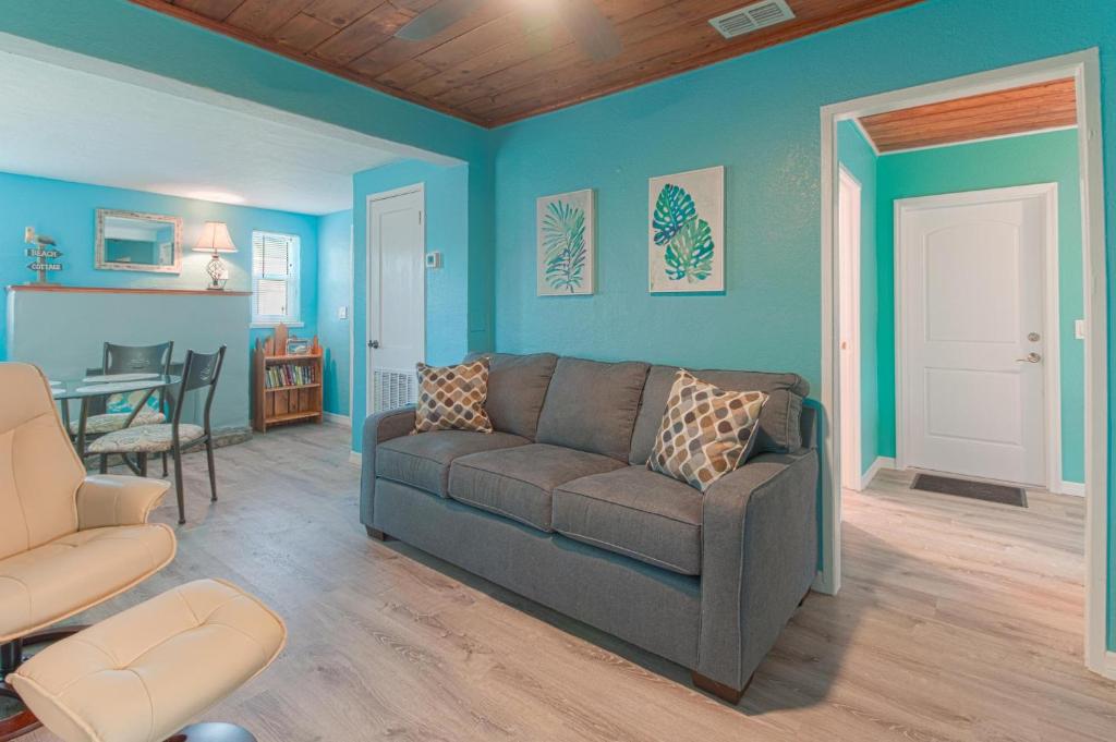 Englewood Cottage image