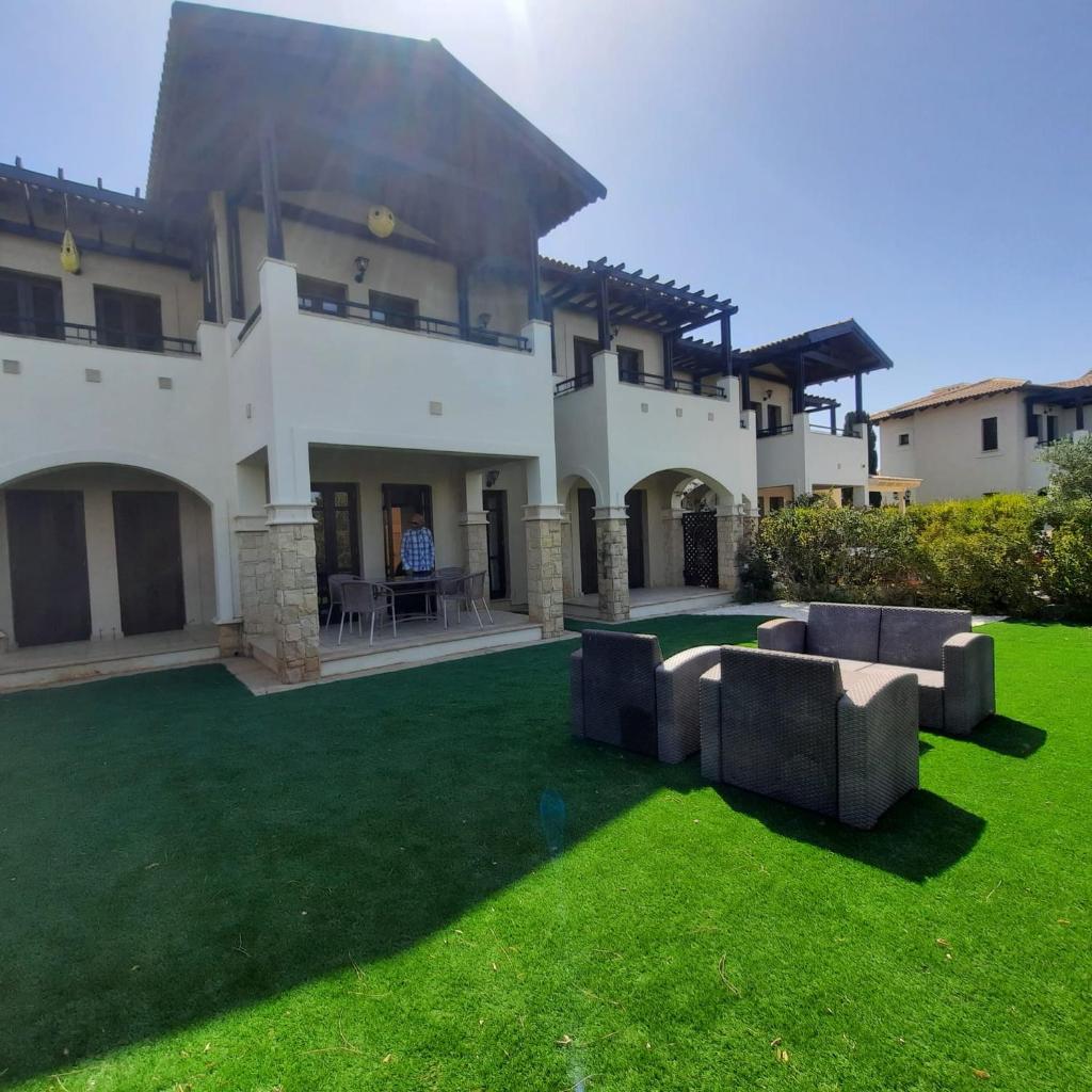 Helios Heights Spirits, Aphrodite Hills Golf Resort photo 4