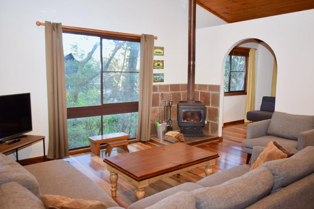 Shiralee's Rest of Katoomba photo 2