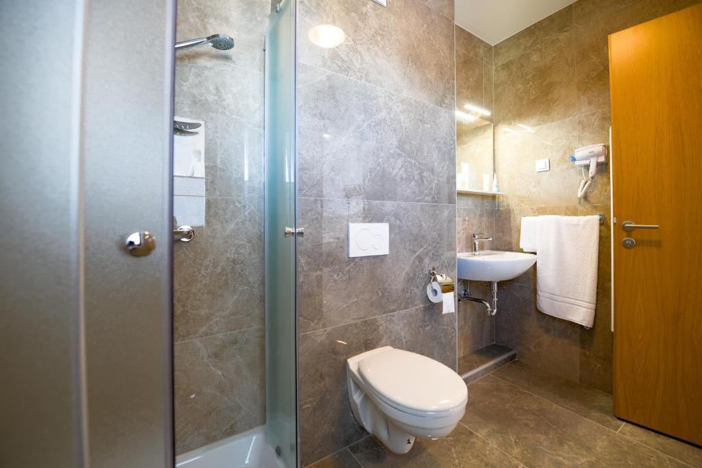 HOTEL BARON photo 3