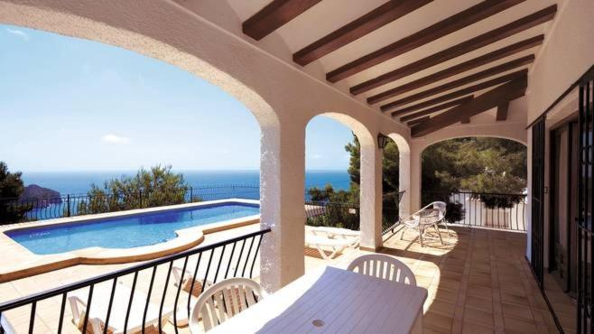0125 Villa La Marina photo 3