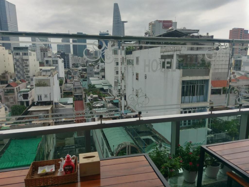 Khách sạn Hồng Vina Luxury