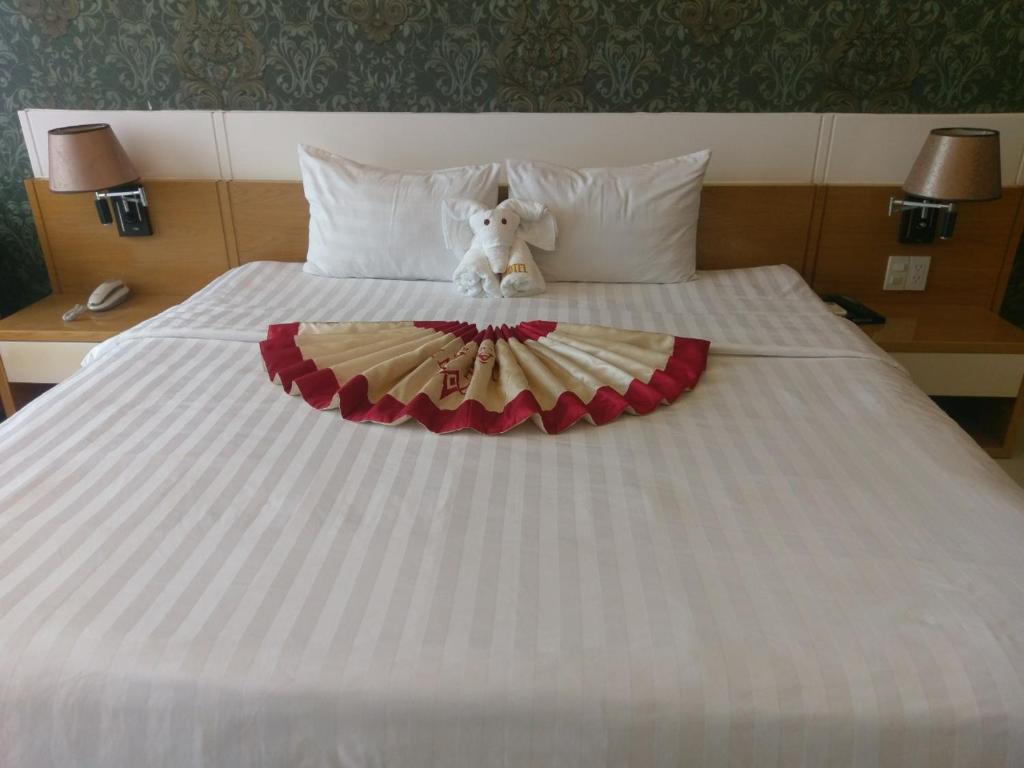 Khách sạn Hồng Vina Luxury