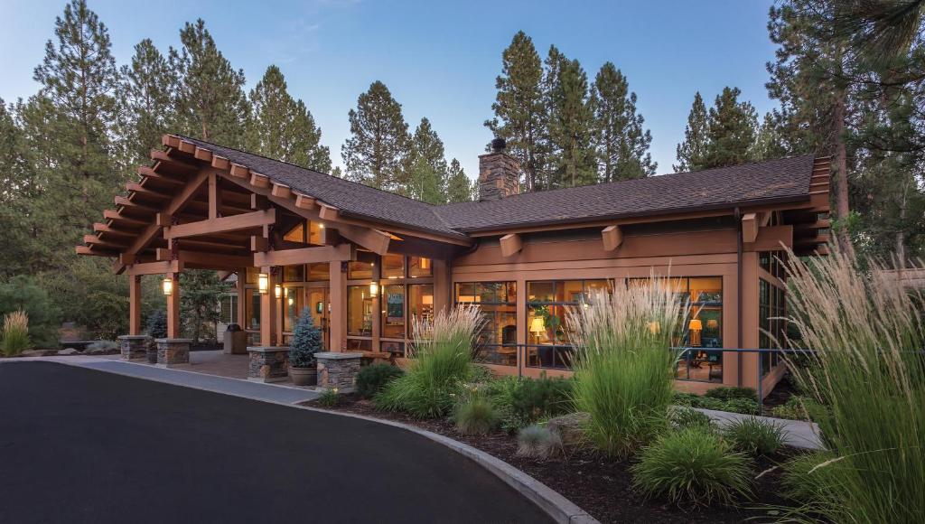 Seventh Mountain Resort image