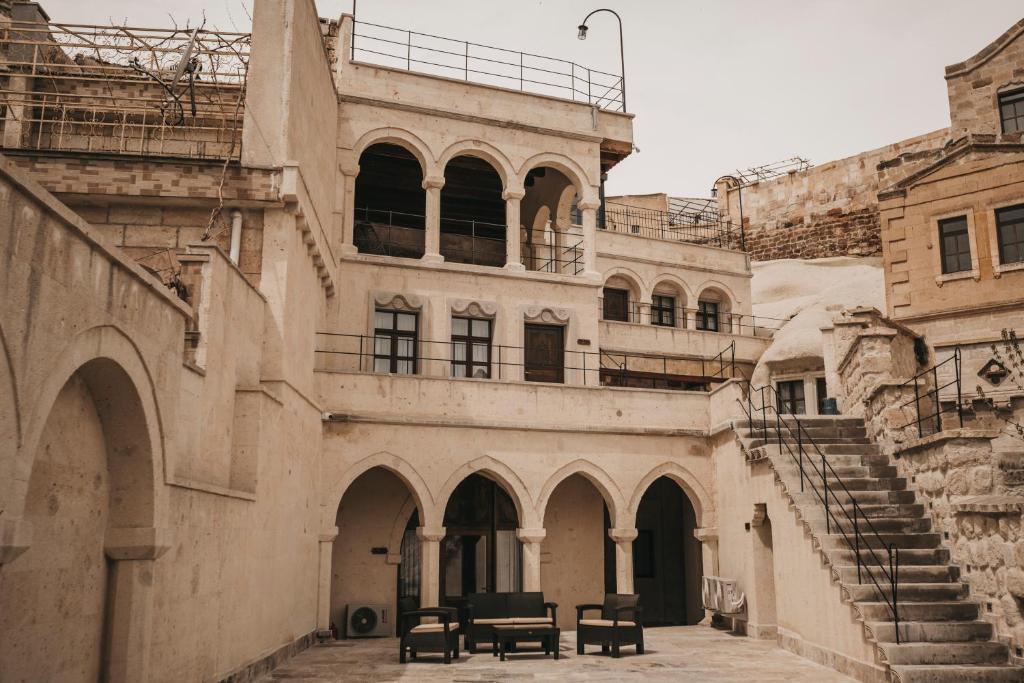 Medusa Cave Hotel photo 3