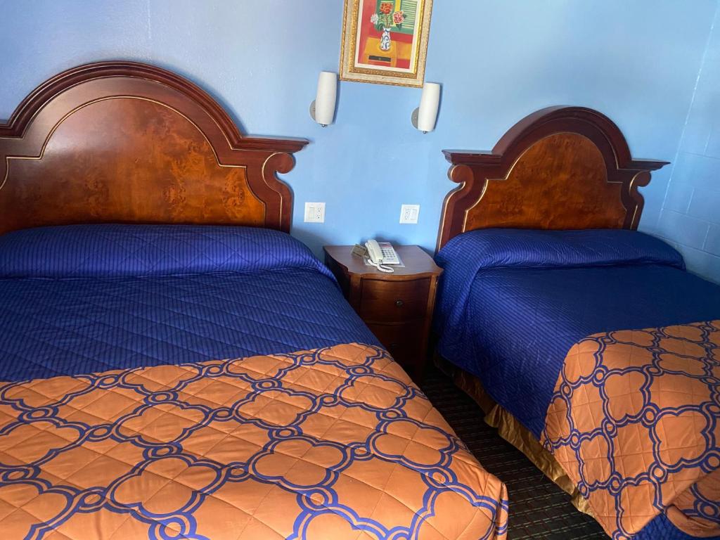 Семейный (Номер с 2 кроватями размера «queen-size» – Для некурящих), A Fisher's Inn Motel