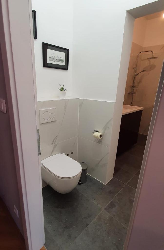 Stross Apartments photo 4
