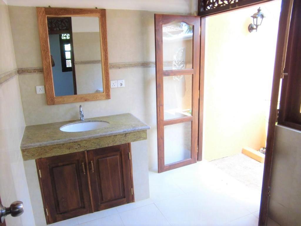 Lanka Beach Bungalows photo 3