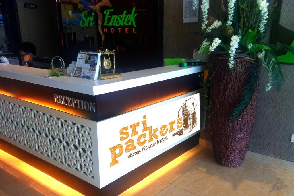 Sri Packers Hotel