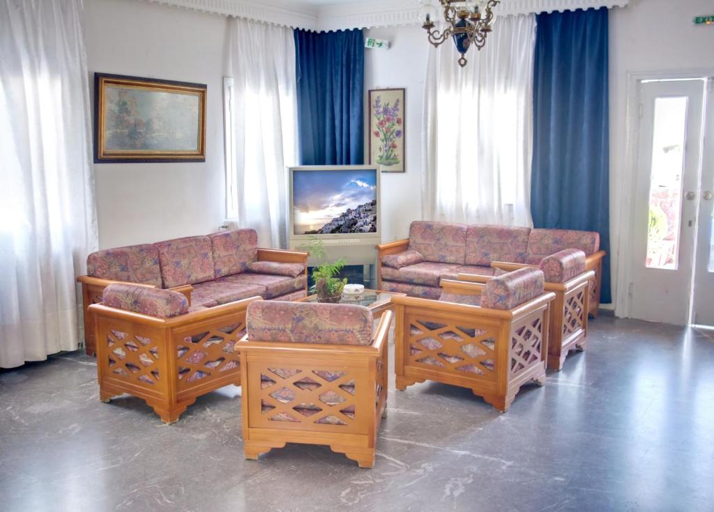 Babis Hotel photo 3