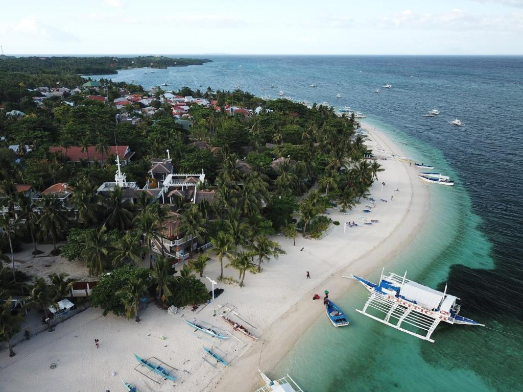 Malapascua Exotic Island Dive Resort photo 2