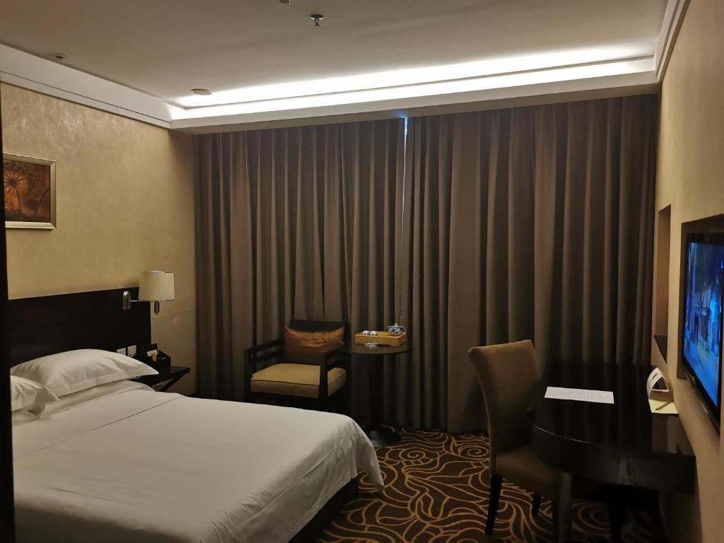 Двухместный (Двухместный номер бизнес-класса с 1 кроватью), Hua Shi Hotel