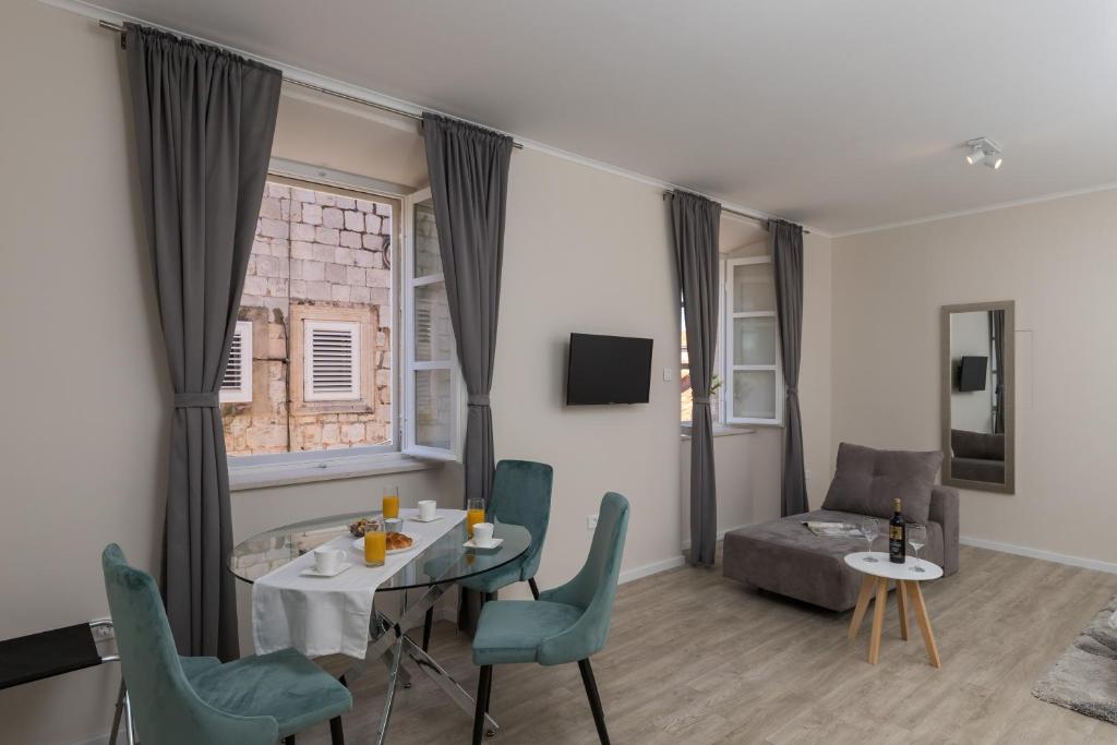 Apartments Urbis photo 3
