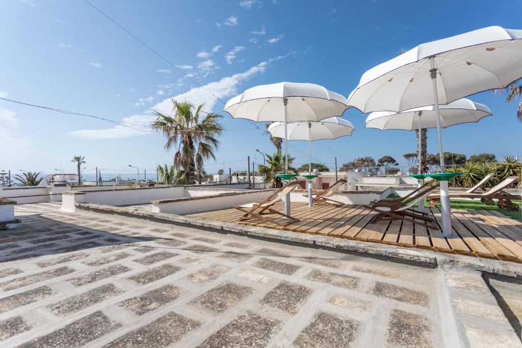Villa Aida con piscina zona Gallipoli fino a 15 posti letto 50m dal mare photo 2