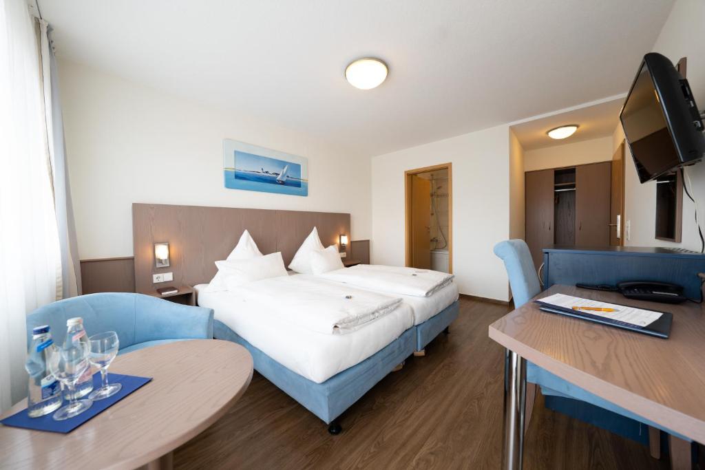 ates Hotel Kehl photo 4