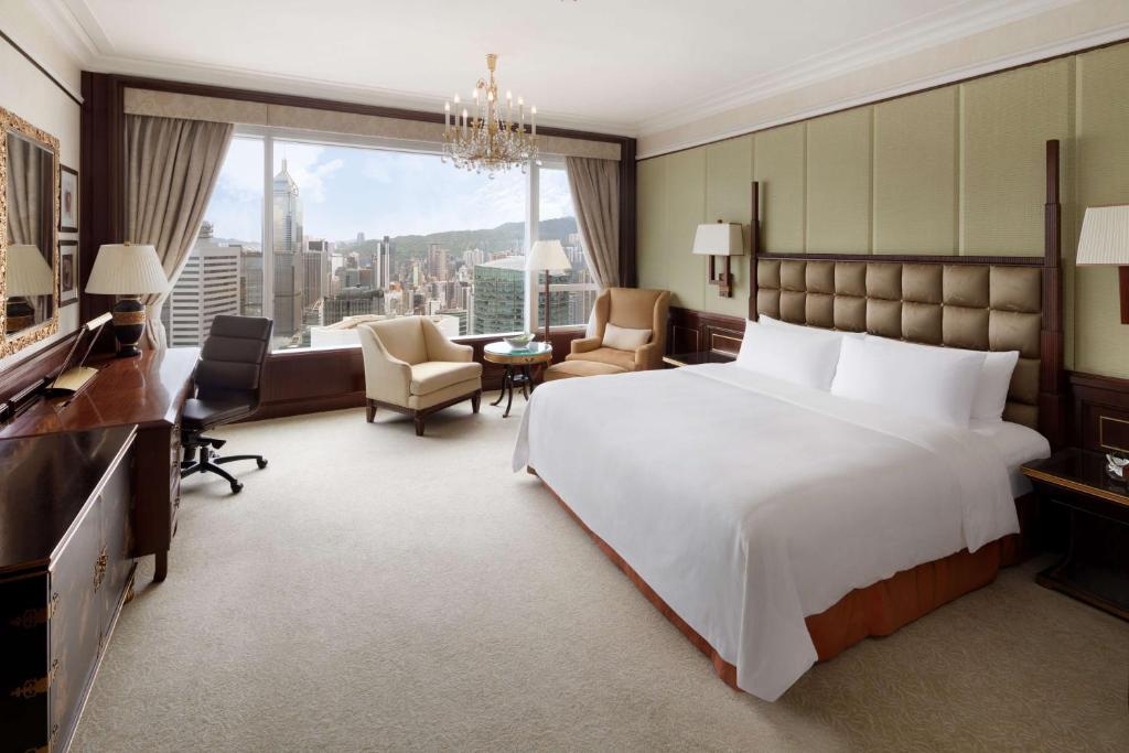 Island Shangri-La, Hong Kong photo 2