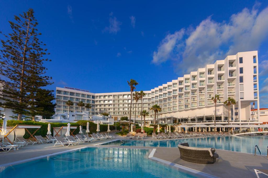 Leonardo Plaza Cypria Maris Beach Hotel & Spa photo 3