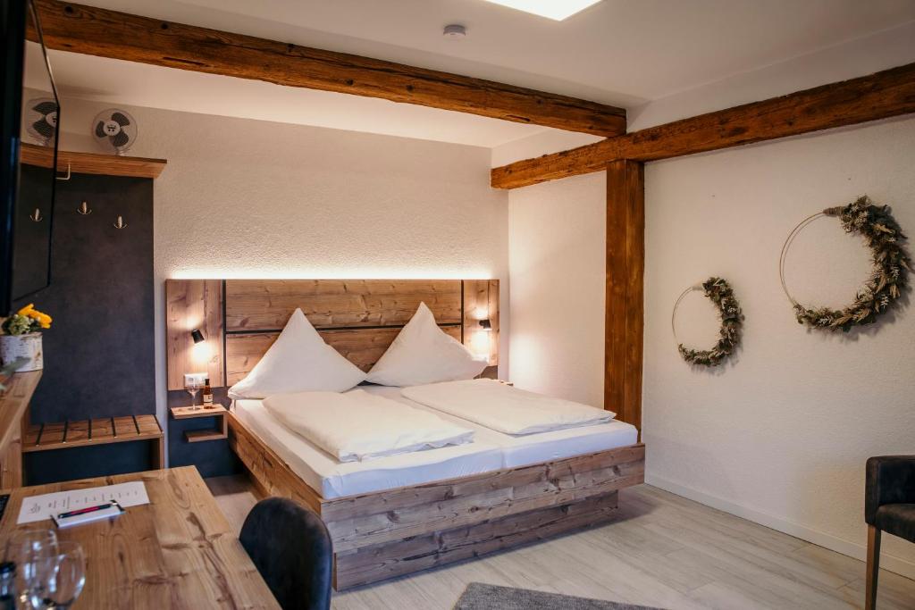 Landgasthof Krone Room Type - Deluxe Double Room