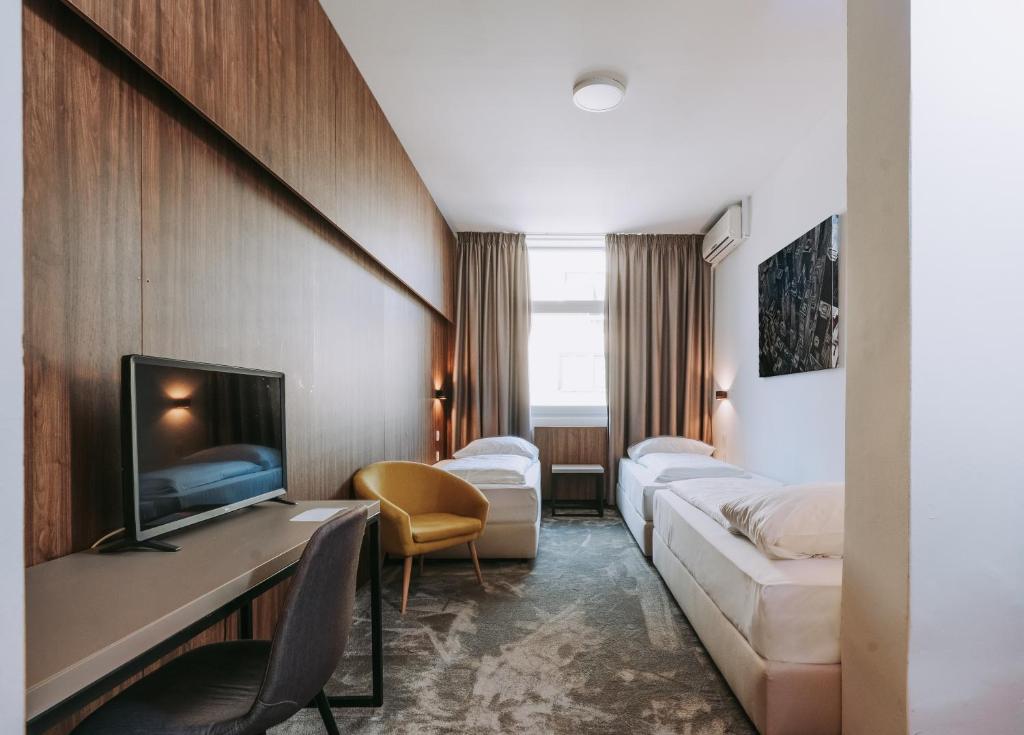 Трехместный (Стандартный трехместный номер), Hotel Sliško