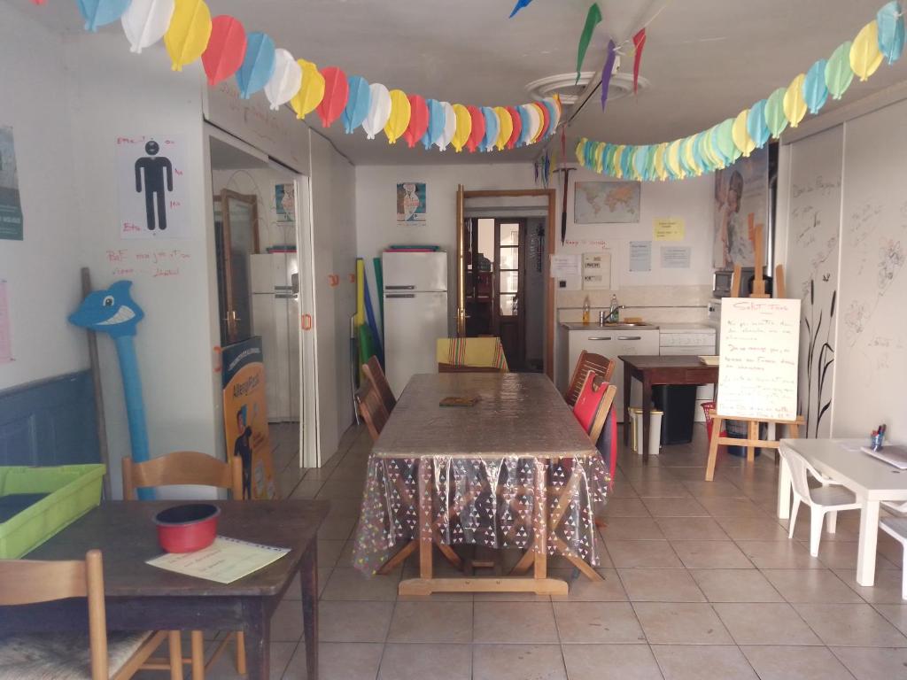 GUEST HOUSE groupe et Famille photo 4