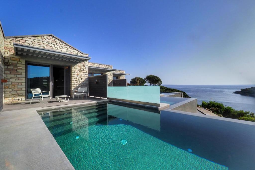 Domotel Agios Nikolaos Suites Resort photo 2