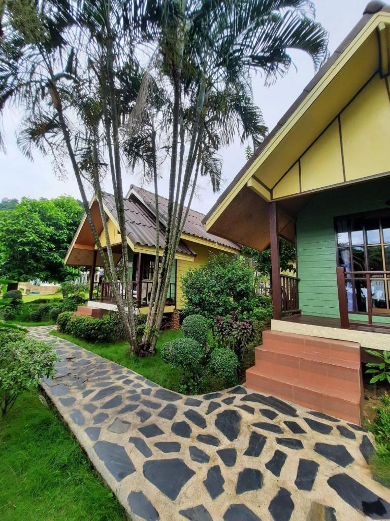 Номер (Бунгало с видом на сад), Курортный отель Koh Chang Bailan Beach Resort