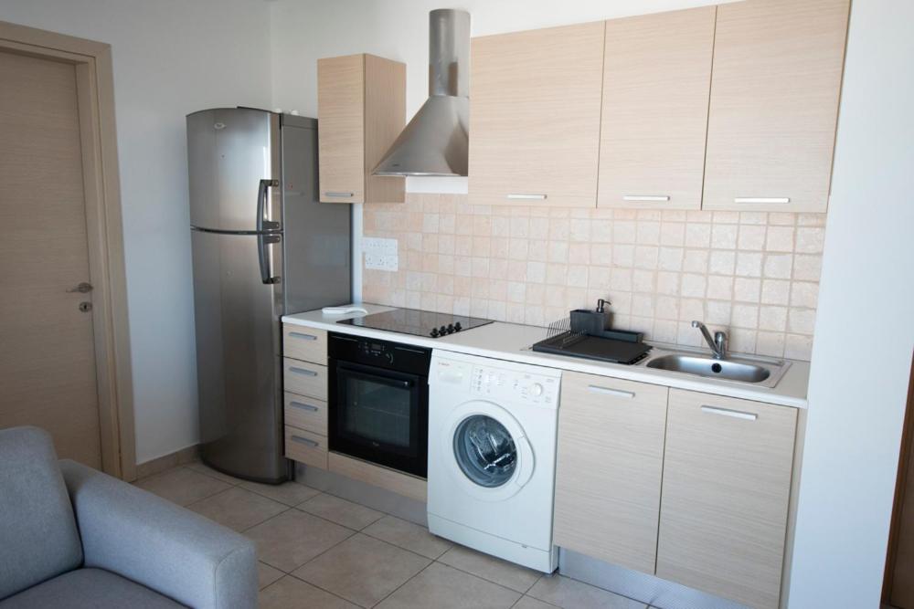 Glabur Stays - The Sunny Atelier - Nicosia City, Free Parking & Wifi, Welcomes You!!! photo 4