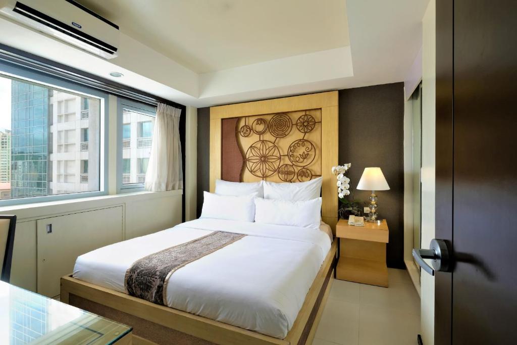 Quest Hotel & Conference Center Cebu photo 2