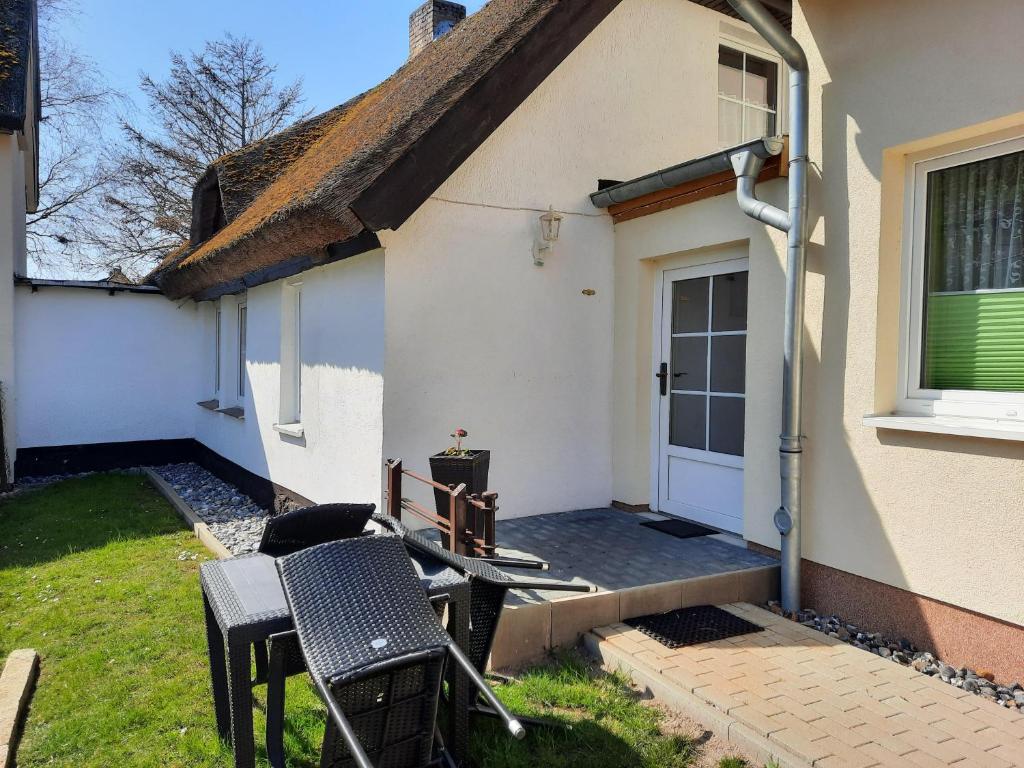 Ferienhaus Silke - östlich der Dorfstraße in Grieben Insel Hiddensee