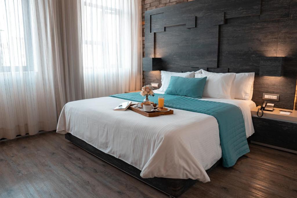Сьюит (Люкс с видом на город), Hotel Punto MX