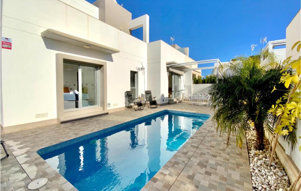 Amazing Home In Alicante With 3 Bedrooms, Wifi And Heated Swimming Pool