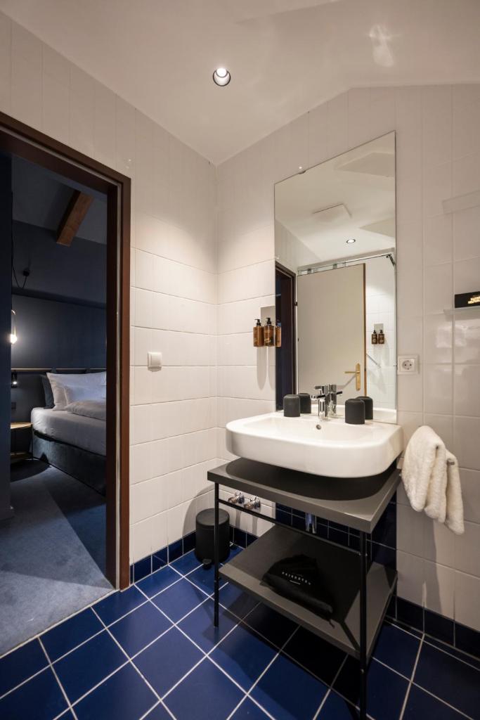 Двухместный (Двухместный номер с 1 кроватью и балконом), Hotel Weißes Kreuz