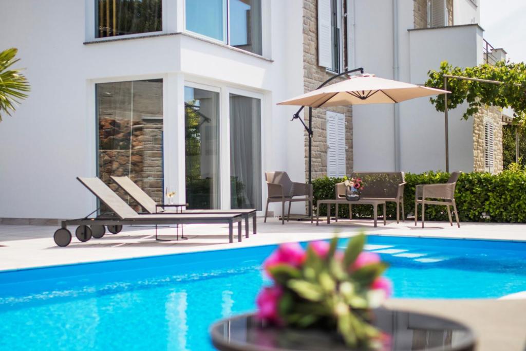 Marina di Portapisana Luxury private villa photo 1