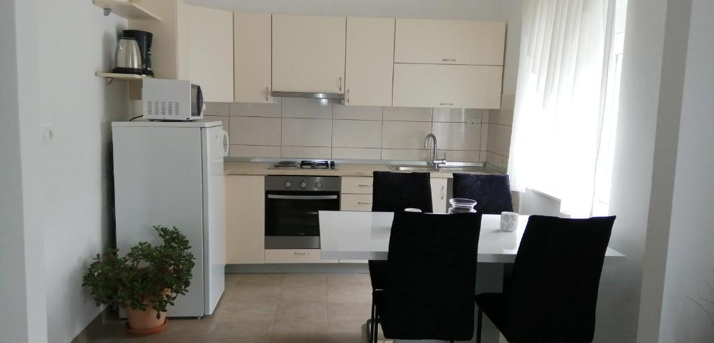 APARTMAN BORNA photo 1